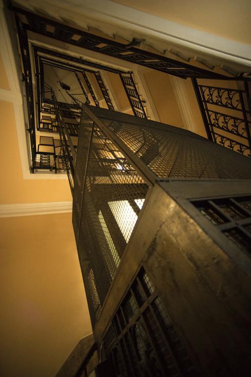 Trastevere Corner Eight Rome Bagian luar foto